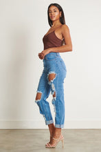 Load image into Gallery viewer, Distressed Boyfriend Jeans