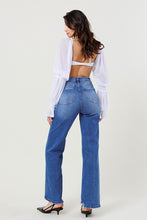 Load image into Gallery viewer, Wide Leg Distressed Jeans
