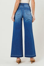 Load image into Gallery viewer, High Waist Wide Leg Jeans
