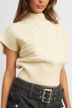 Load image into Gallery viewer, TURTLE NECK RIBBED VEST
