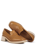 Load image into Gallery viewer, Moore Lead Lady Loafers
