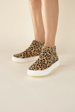 Load image into Gallery viewer, High Top Leopard Sneakers
