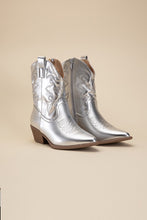 Load image into Gallery viewer, Willa-1 Western Boots
