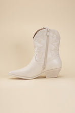 Load image into Gallery viewer, Willa-1 Western Boots
