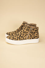 Load image into Gallery viewer, High Top Leopard Sneakers
