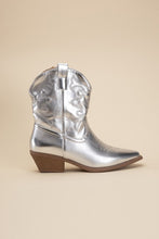 Load image into Gallery viewer, Willa-1 Western Boots
