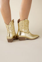 Load image into Gallery viewer, Willa-1 Western Boots
